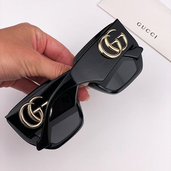 Gucci GG0956S 003 Sunglasses Black Gold Logo Women main image 5